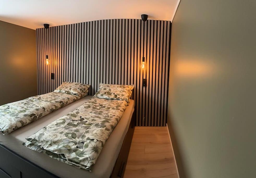 Familievennlig Apartment Tvedestrand Buitenkant foto